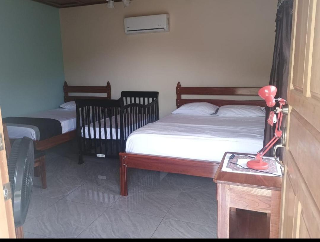 Cabinas El Pilon Rio Celeste Екстериор снимка